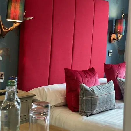 The Original Rosslyn Inn Roslin Extérieur photo